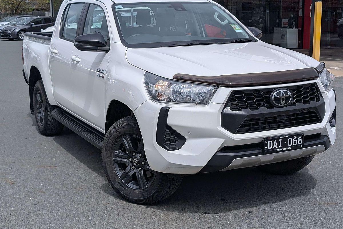 2024 Toyota Hilux Hilux 4x4 SR 2.8L T Diesel Automatic Double Cab