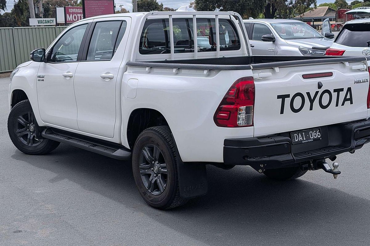 2024 Toyota Hilux Hilux 4x4 SR 2.8L T Diesel Automatic Double Cab