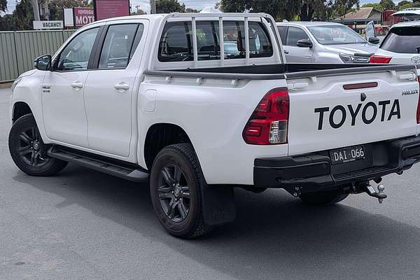 2024 Toyota Hilux Hilux 4x4 SR 2.8L T Diesel Automatic Double Cab