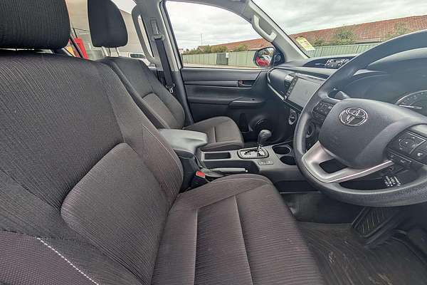 2024 Toyota Hilux Hilux 4x4 SR 2.8L T Diesel Automatic Double Cab