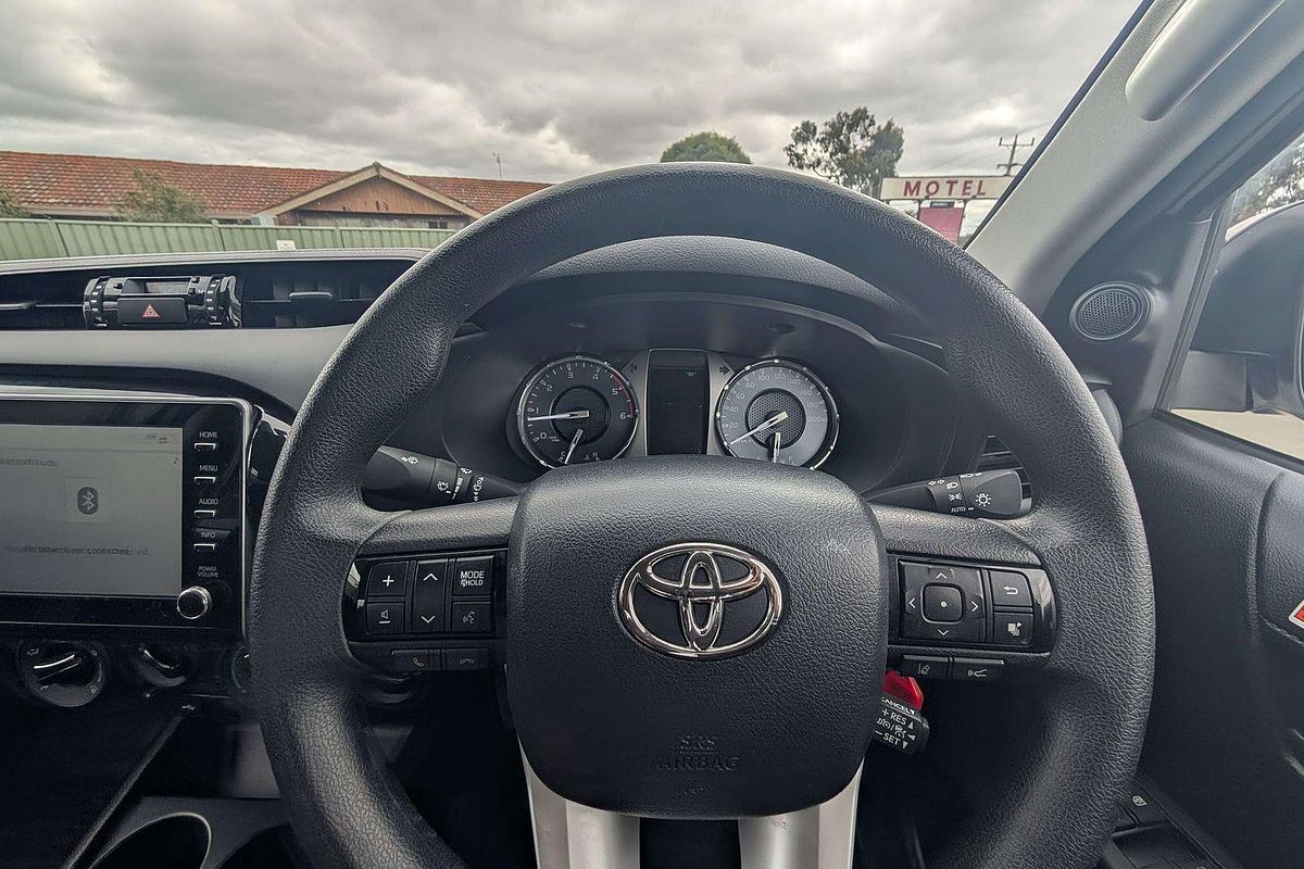 2024 Toyota Hilux Hilux 4x4 SR 2.8L T Diesel Automatic Double Cab