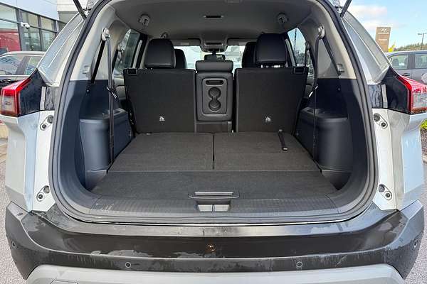 2024 Nissan X-TRAIL ST-L T33