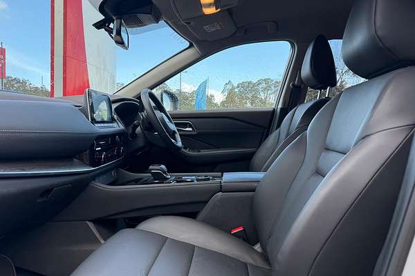 2024 Nissan X-TRAIL ST-L T33