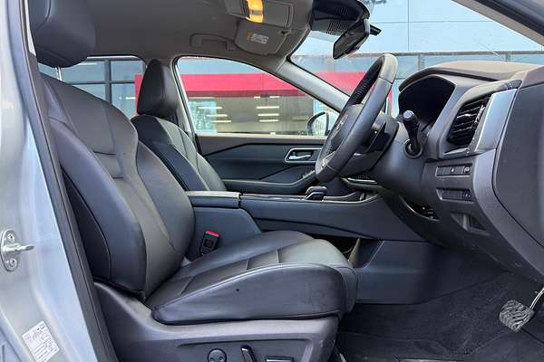 2024 Nissan X-TRAIL ST-L T33