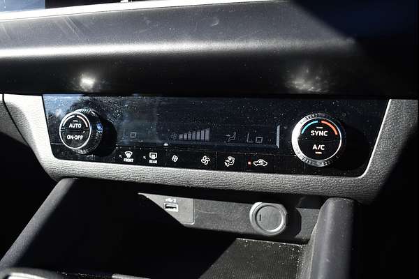 2024 Mitsubishi Outlander ES ZM