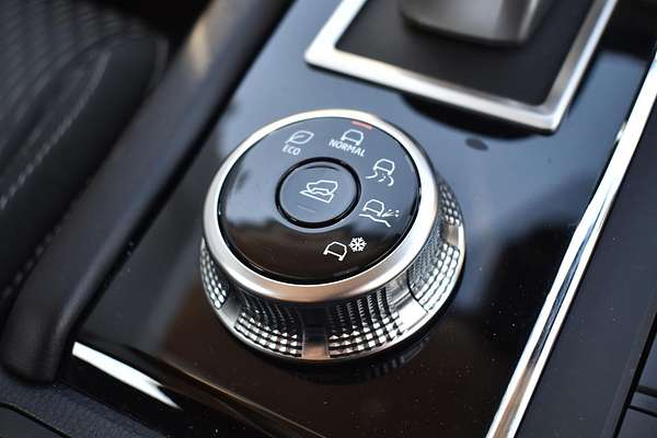 2024 Mitsubishi Outlander ES ZM