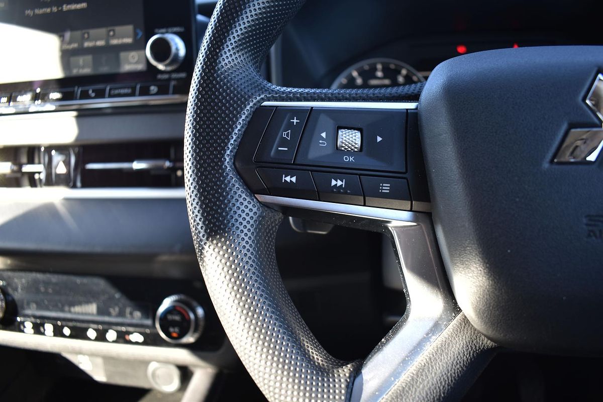 2024 Mitsubishi Outlander ES ZM
