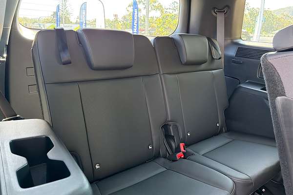 2025 Hyundai Santa Fe Hybrid Calligraphy MX5.V1