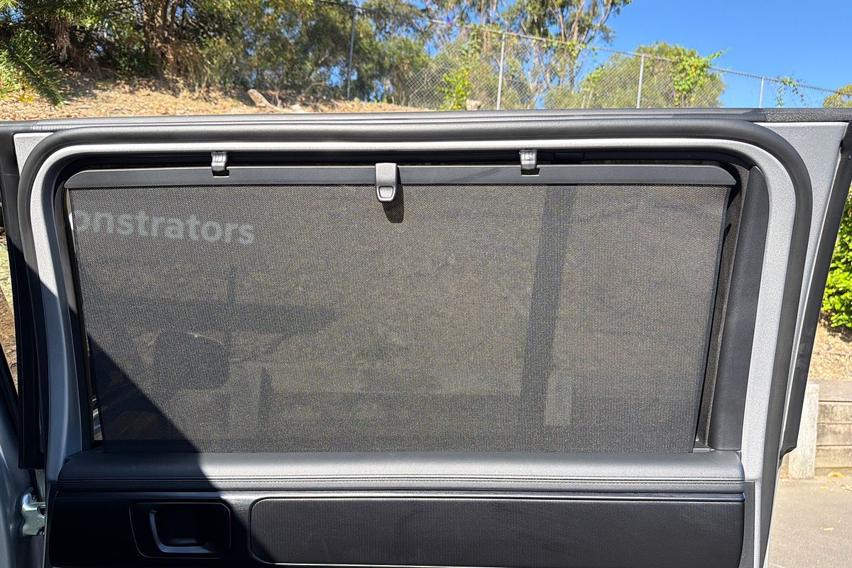 2025 Hyundai Santa Fe Hybrid Calligraphy MX5.V1