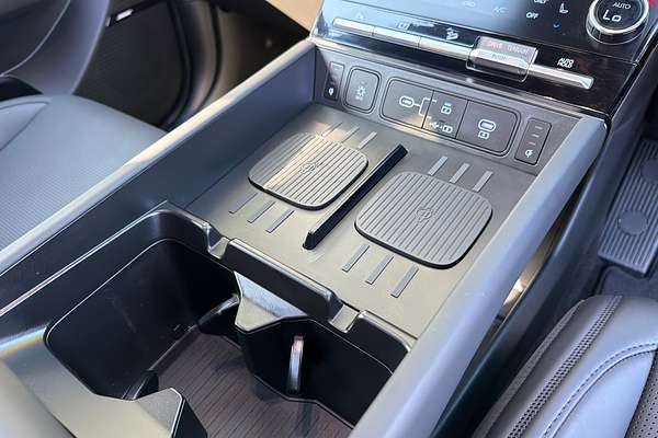 2025 Hyundai Santa Fe Hybrid Calligraphy MX5.V1