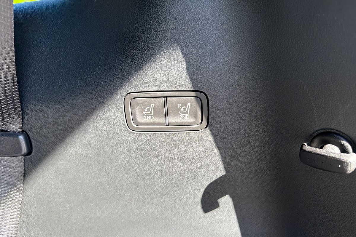 2025 Hyundai Santa Fe Hybrid Calligraphy MX5.V1