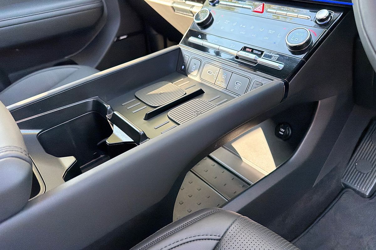 2025 Hyundai Santa Fe Hybrid Calligraphy MX5.V1