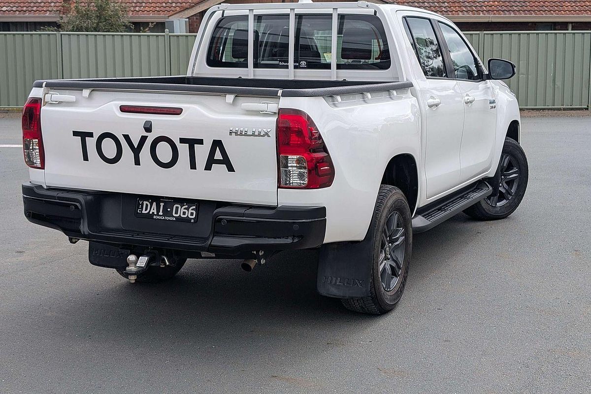 2024 Toyota Hilux Hilux 4x4 SR 2.8L T Diesel Automatic Double Cab