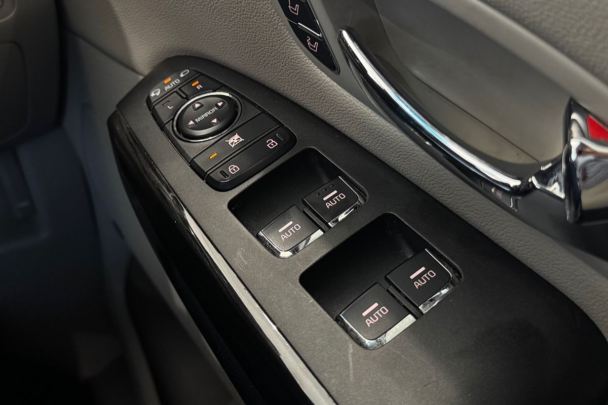 2019 Kia Carnival Platinum YP