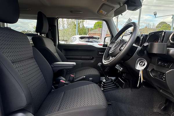 2023 Suzuki Jimny GLX GJ