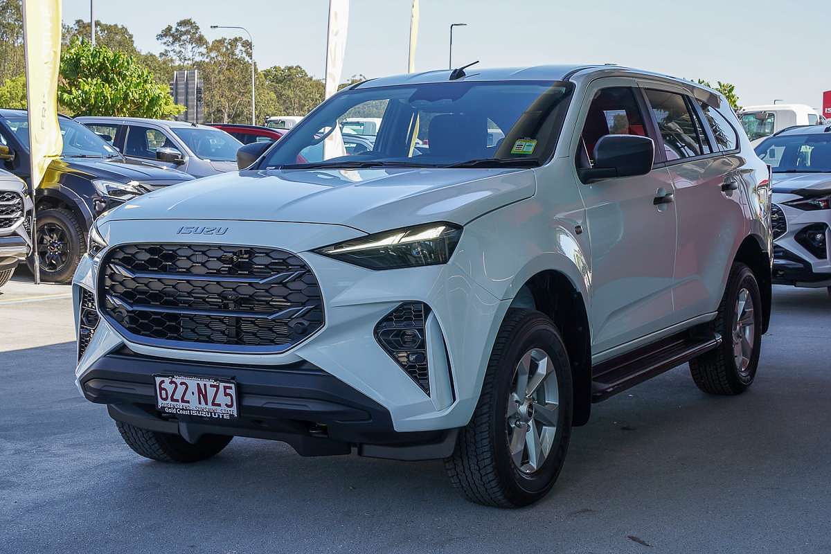 2025 Isuzu MU-X LS-M