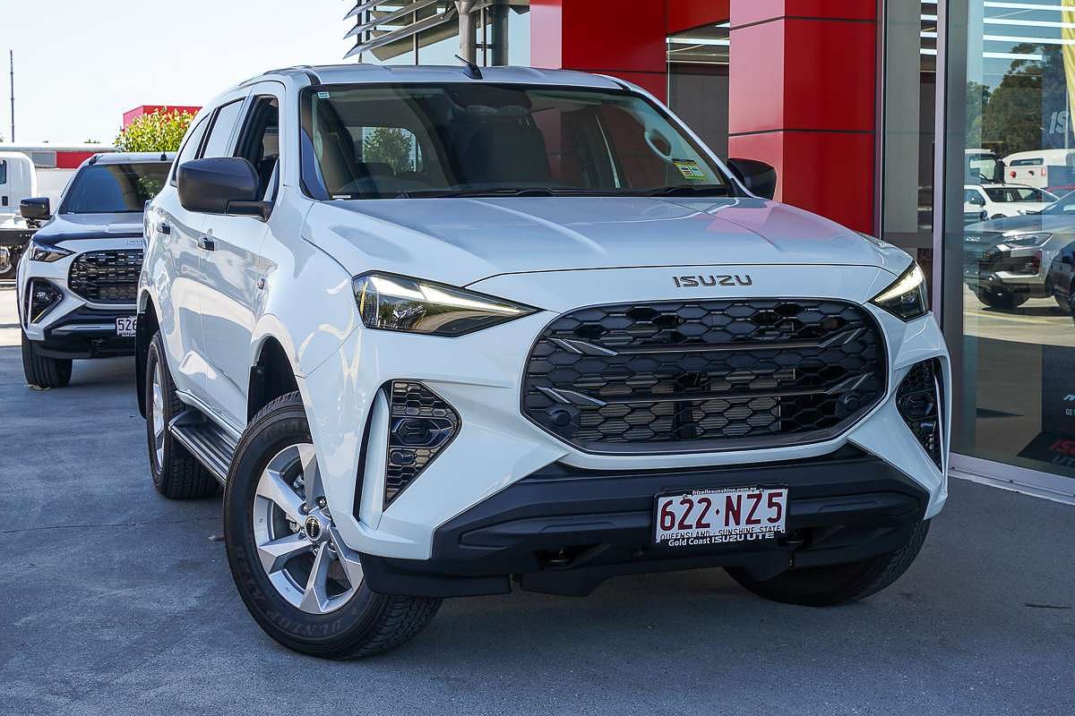 2025 Isuzu MU-X LS-M