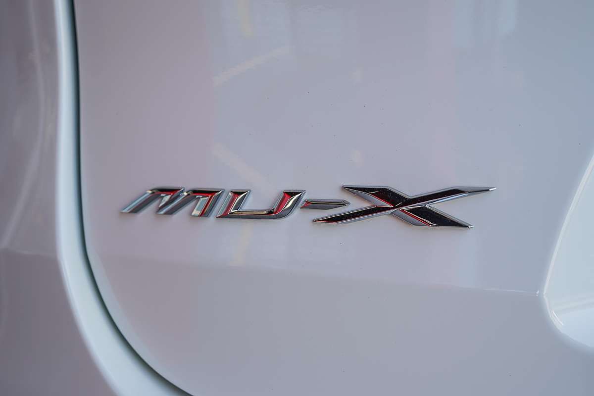 2025 Isuzu MU-X LS-M
