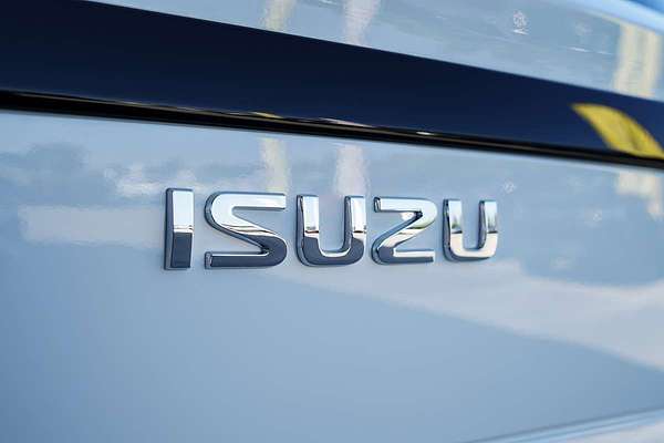 2025 Isuzu MU-X LS-M