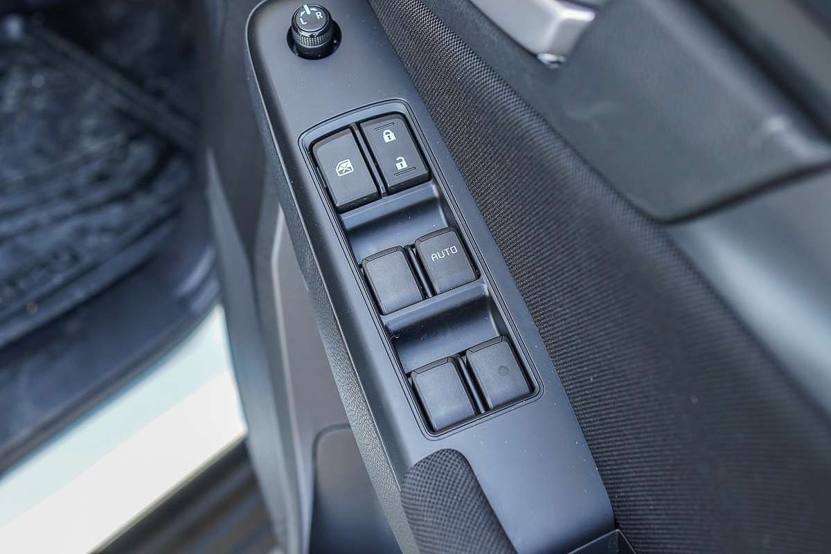 2025 Isuzu MU-X LS-M