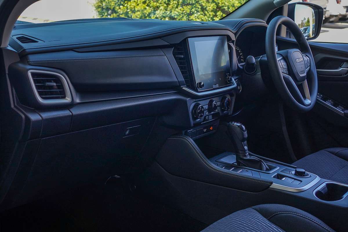 2025 Isuzu MU-X LS-M