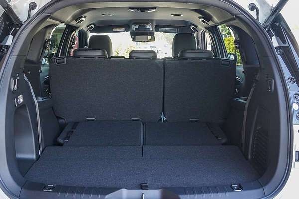 2025 Isuzu MU-X LS-T