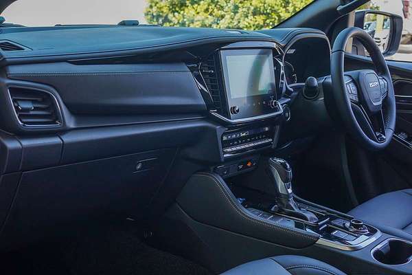 2025 Isuzu MU-X LS-T