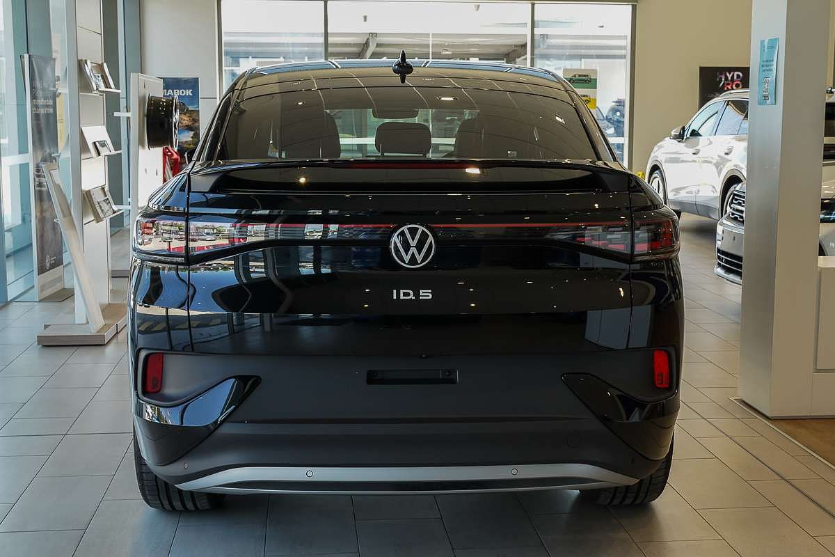2025 Volkswagen ID.5 Pro E2