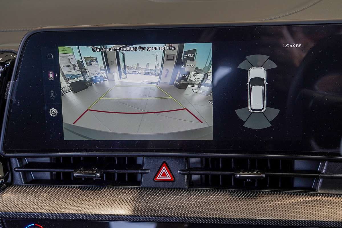2025 Kia Sportage SX+ NQ5