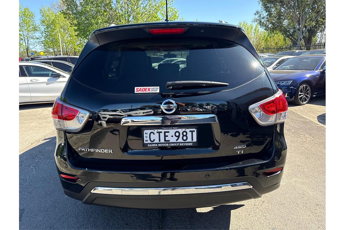 2014 Nissan Pathfinder Ti R52