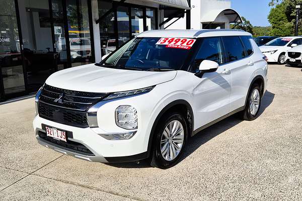 2023 Mitsubishi Outlander LS ZM