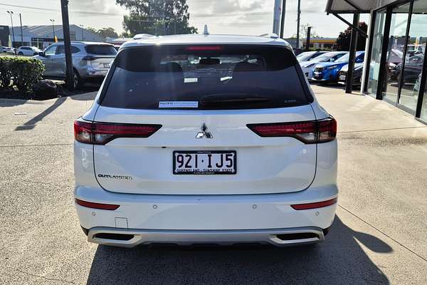 2023 Mitsubishi Outlander LS ZM