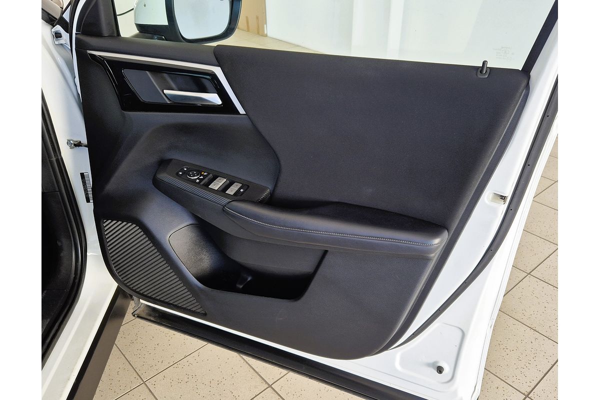 2023 Mitsubishi Outlander LS ZM