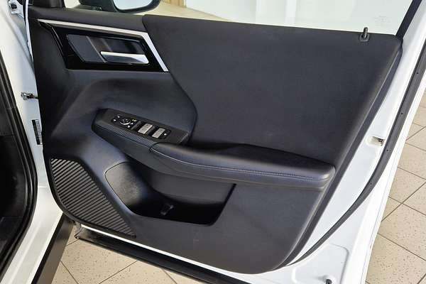 2023 Mitsubishi Outlander LS ZM