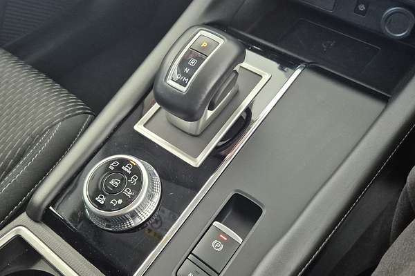 2023 Mitsubishi Outlander LS ZM