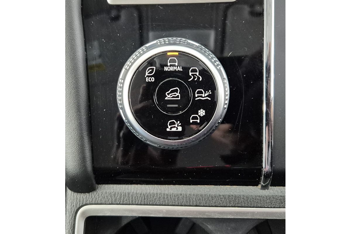 2023 Mitsubishi Outlander LS ZM