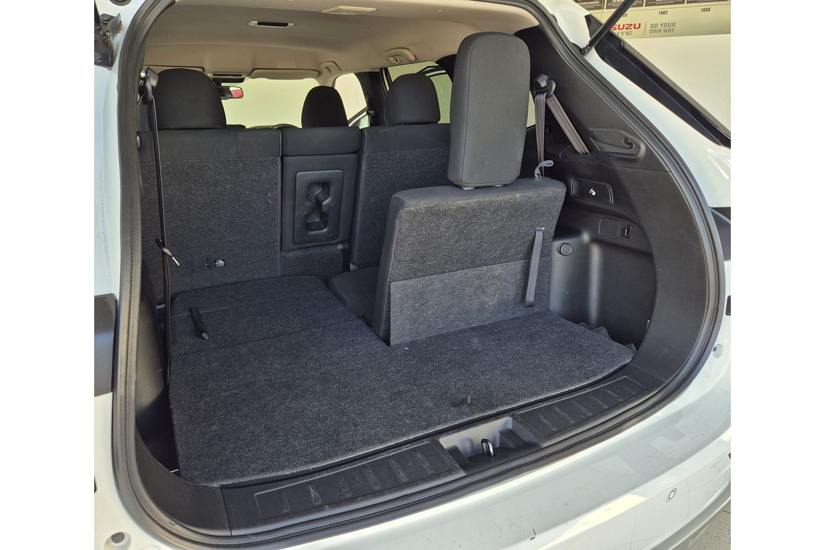 2023 Mitsubishi Outlander LS ZM