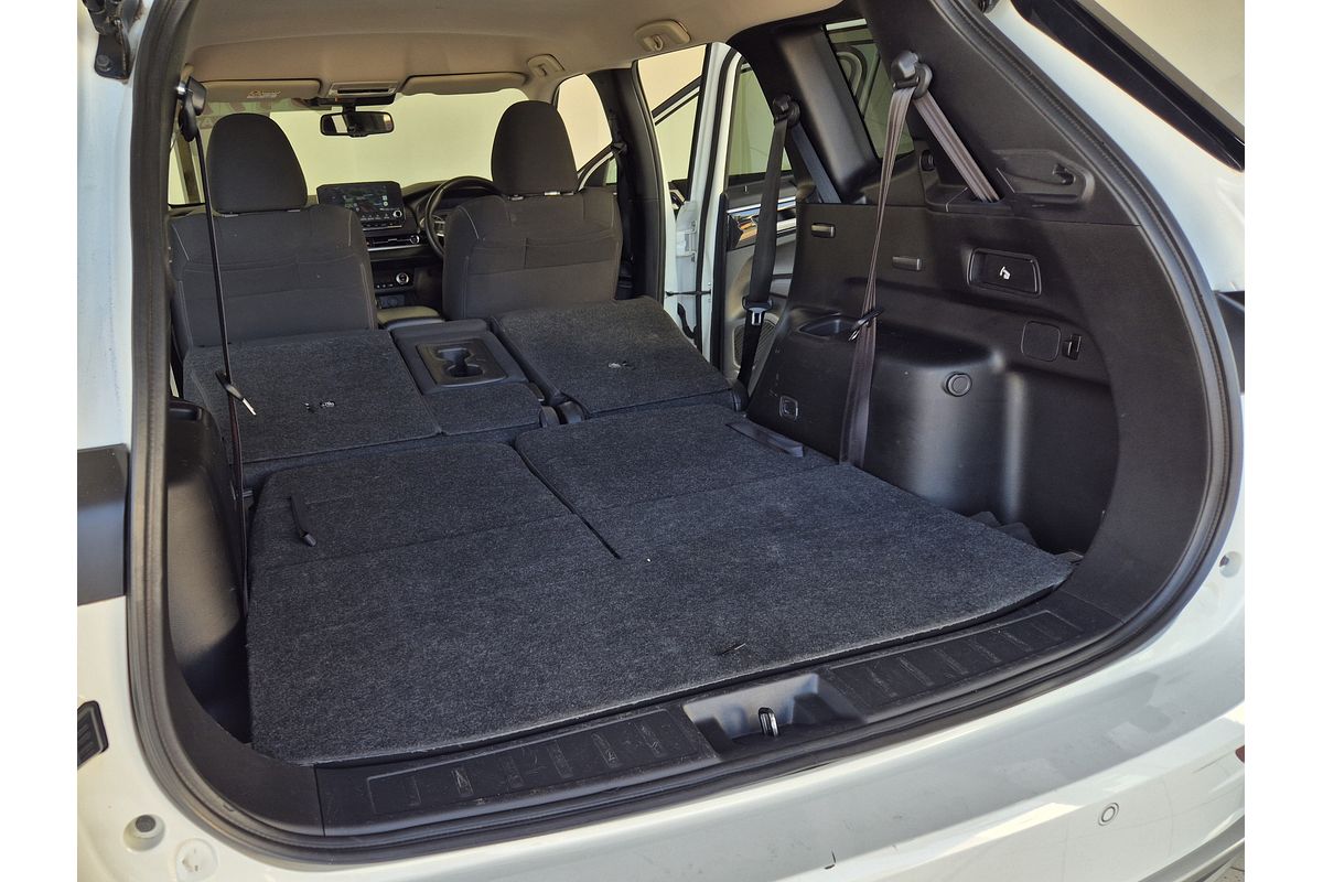 2023 Mitsubishi Outlander LS ZM