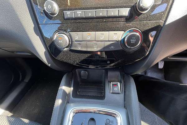 2015 Nissan QASHQAI ST J11