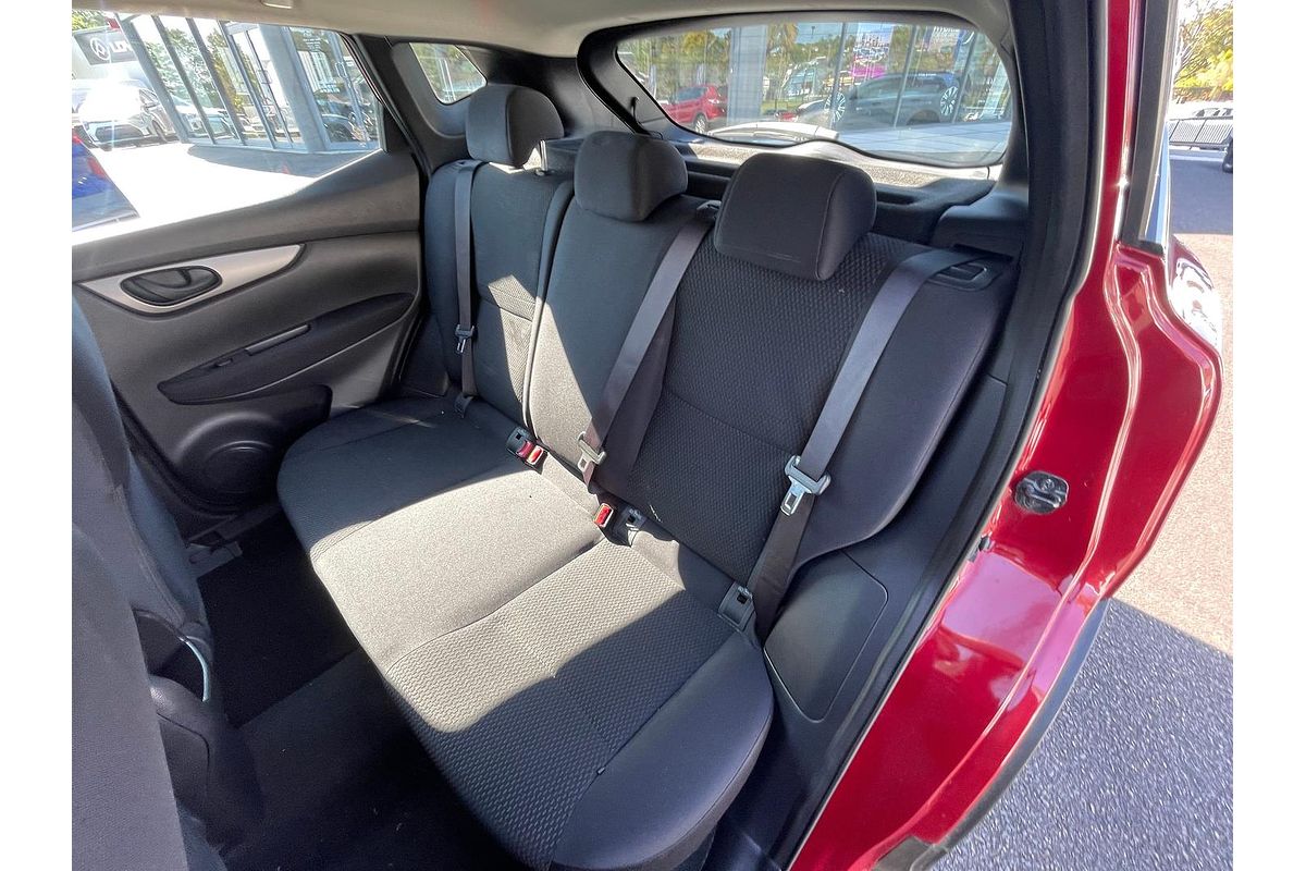 2015 Nissan QASHQAI ST J11