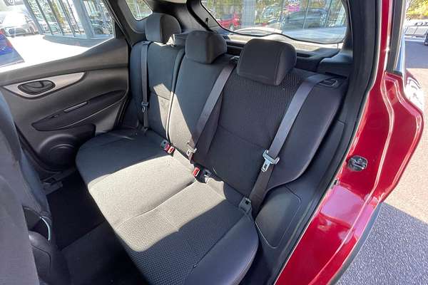 2015 Nissan QASHQAI ST J11