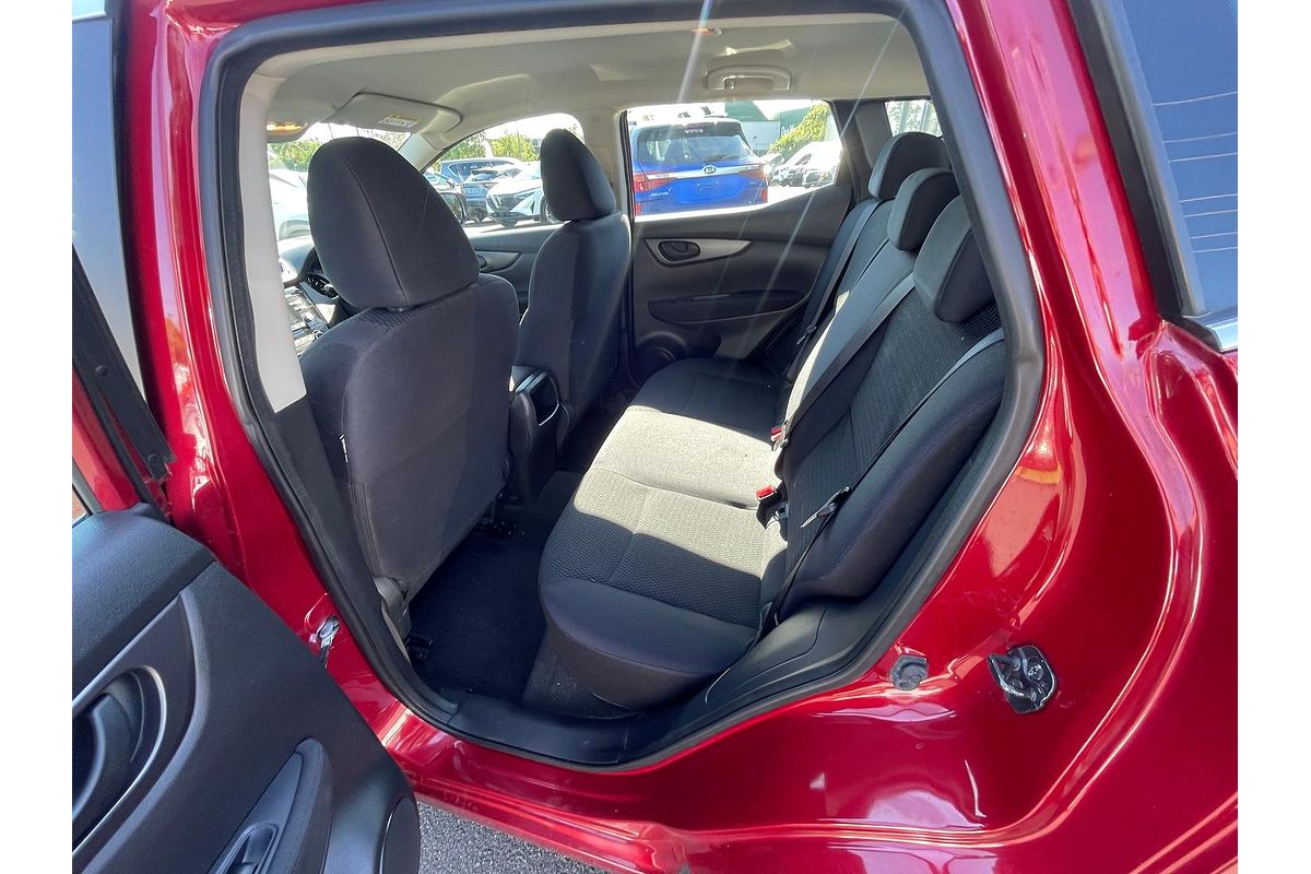 2015 Nissan QASHQAI ST J11