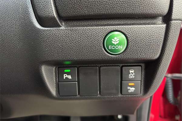 2014 Honda FIT HYBRID F PKG GP5