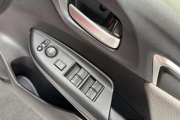 2014 Honda FIT HYBRID F PKG GP5