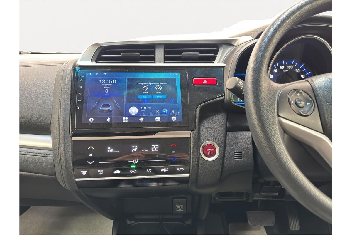 2014 Honda FIT HYBRID F PKG GP5