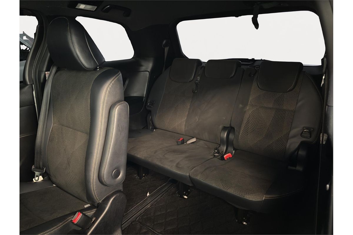 2018 Toyota Estima Aeras Premium Welcab