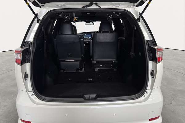 2018 Toyota Estima Aeras Premium Welcab