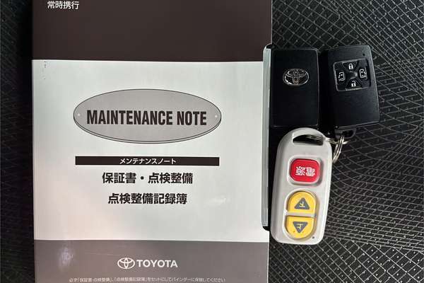 2018 Toyota Estima Aeras Premium Welcab