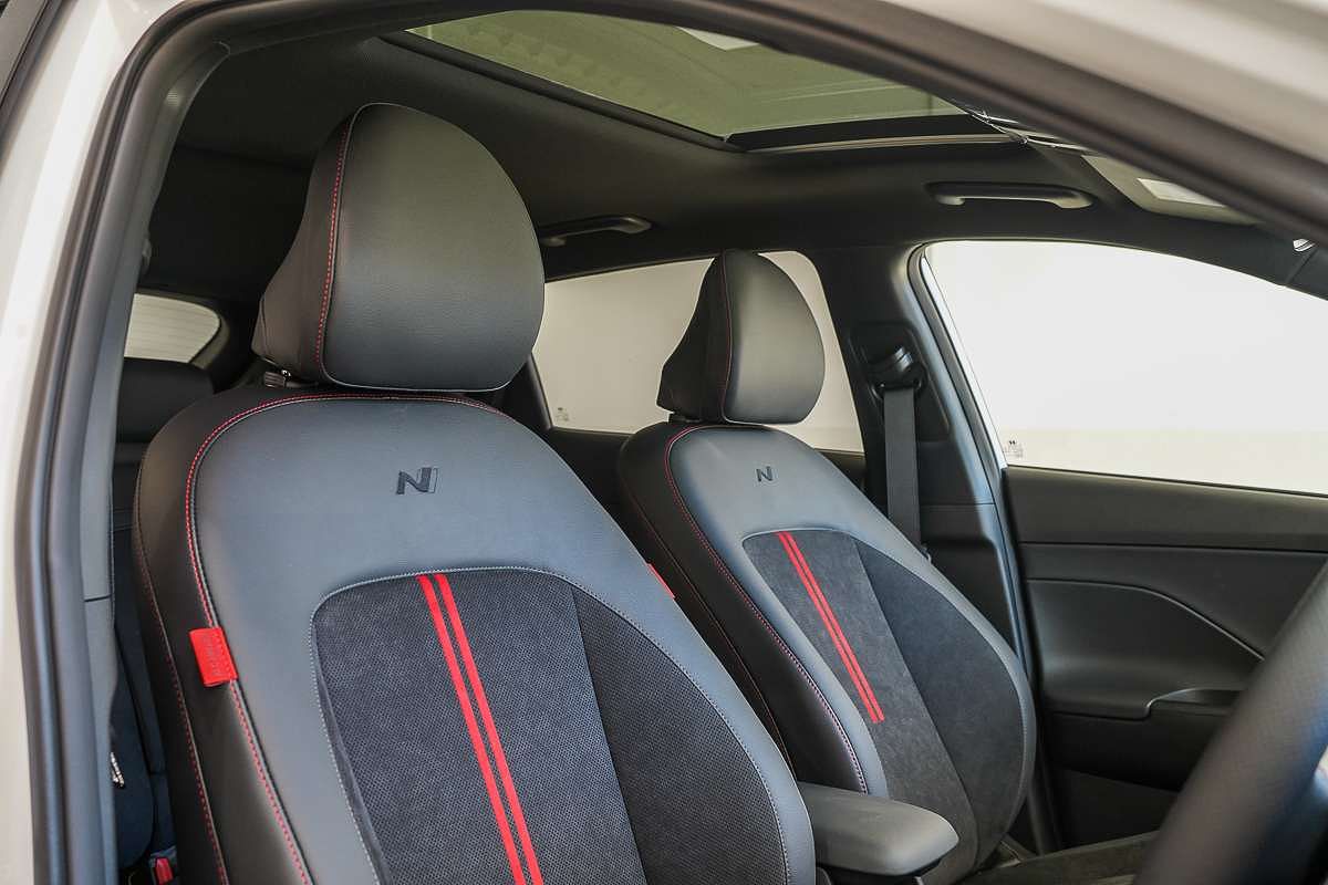 2025 Hyundai Kona Premium N Line SX2.V3