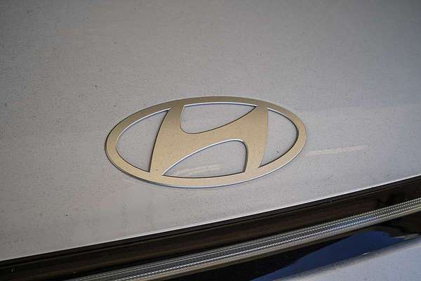 2025 Hyundai Kona Premium N Line SX2.V3